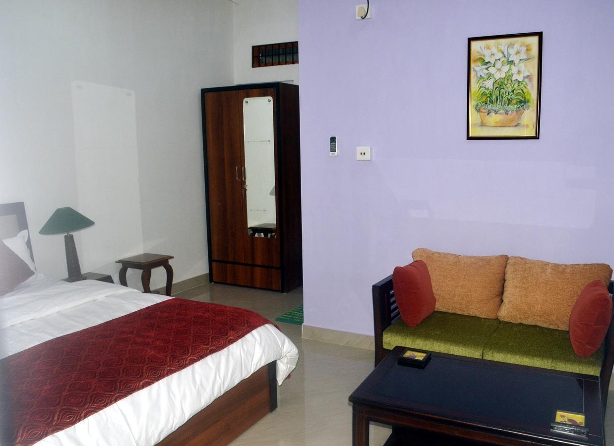 Dream Homestay Гувахати Экстерьер фото